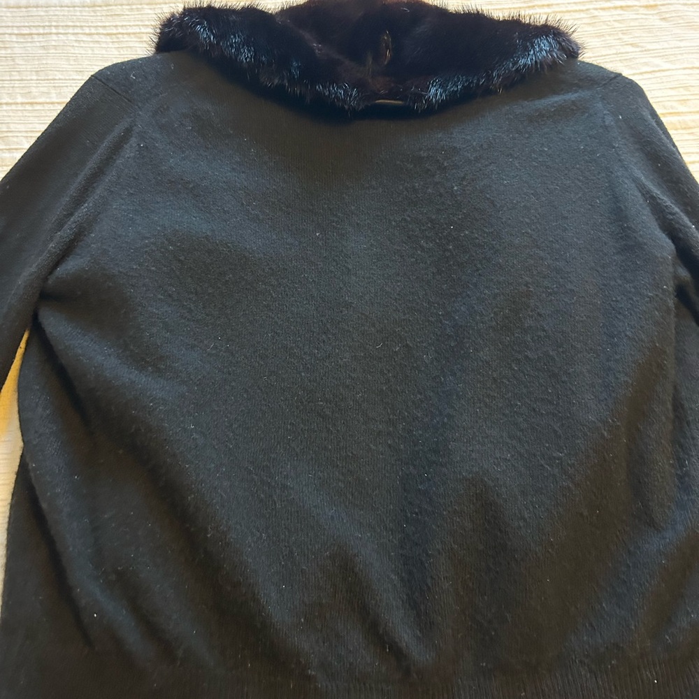 Vintage woman’s black sweater - Picture 7 of 11